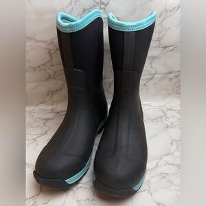 Stylish Women's MUDS Mid 2.0 Black and Blue Rain Boots US Size 11